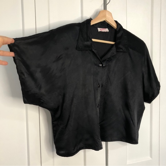 Vintage 80s Mariposa cropped black satin button up blouse / S - Picture 2 of 9
